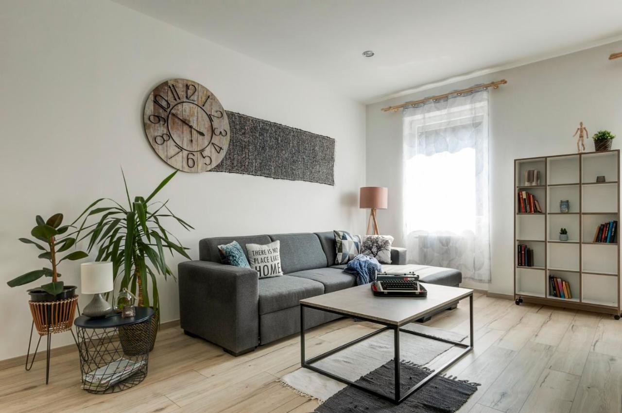 Atosland Apartment Будапеща Екстериор снимка