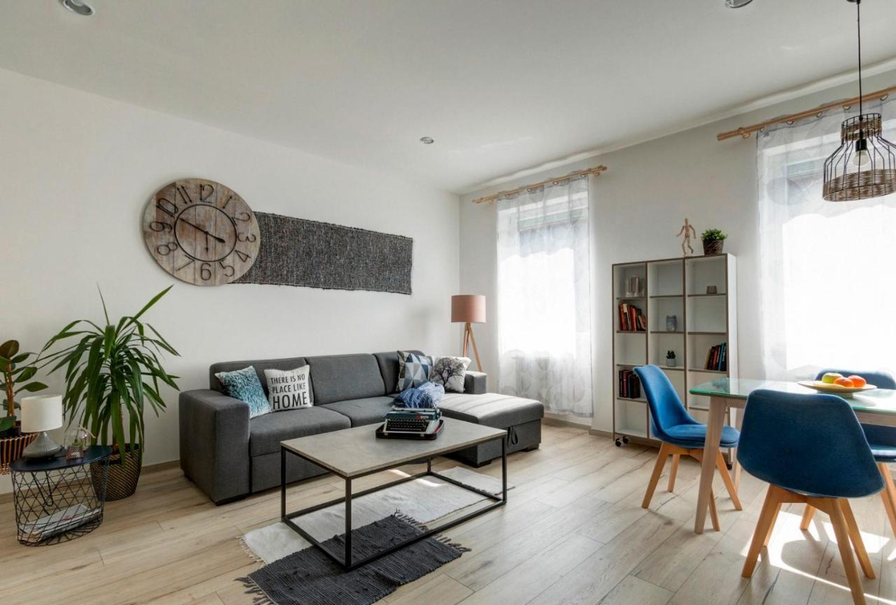 Atosland Apartment Будапеща Екстериор снимка